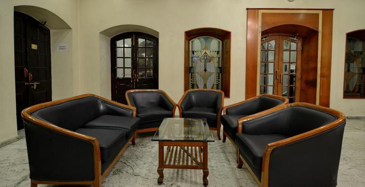 Hotel Ritz Пюн Екстериор снимка